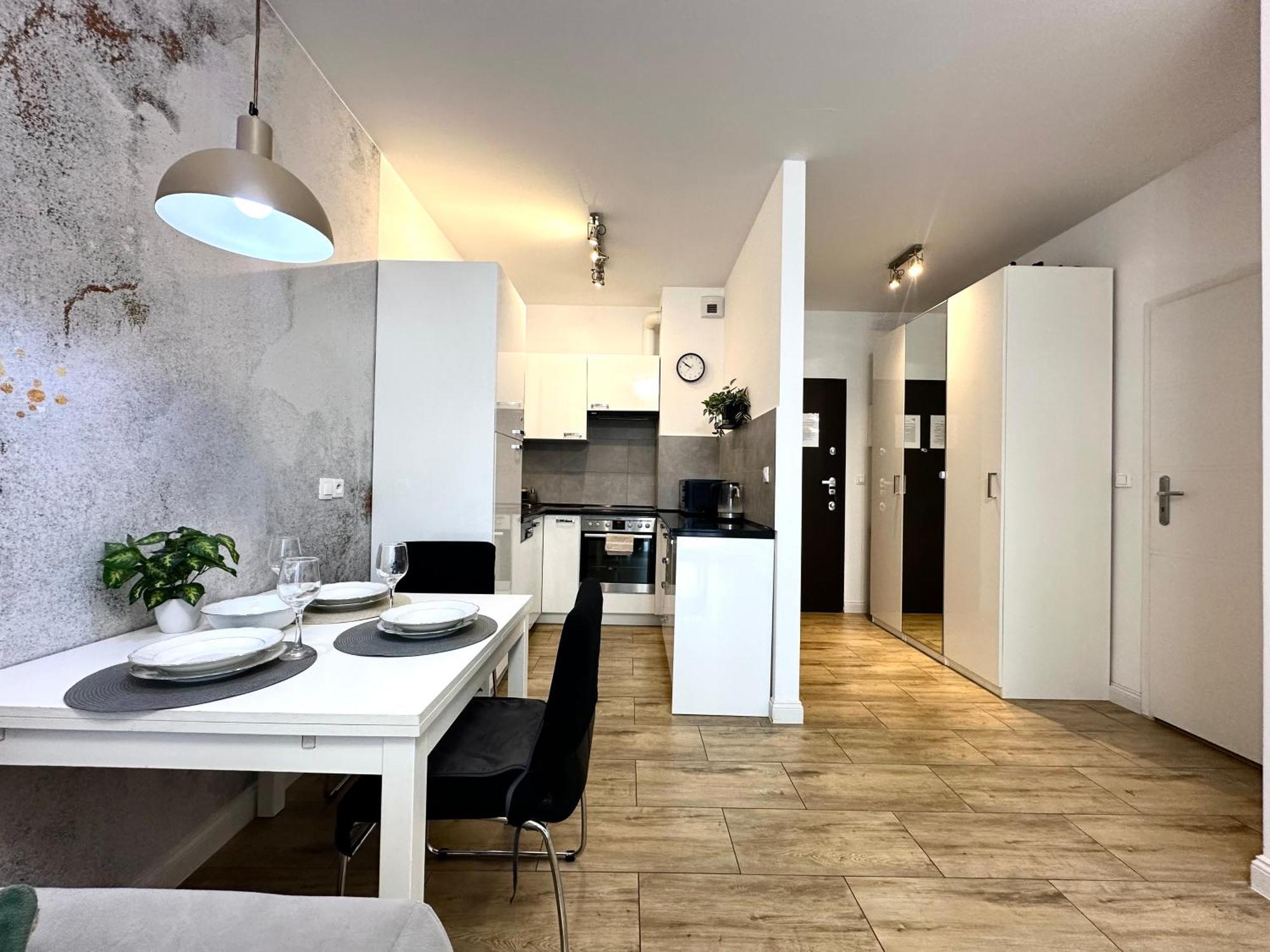 Matejki Apartment ~ Self Check-In 24 ~ Parking - Wroclaw — Zdjęcia 3